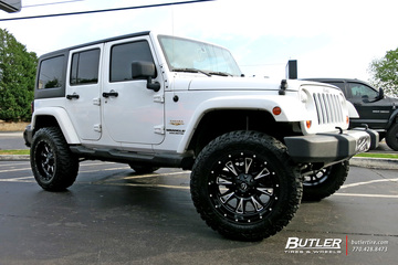 Jeep Wrangler with 20in Fuel Throttle Wheels