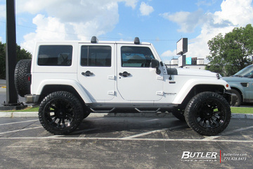 Jeep Wrangler with 22in Fuel Blitz Wheels