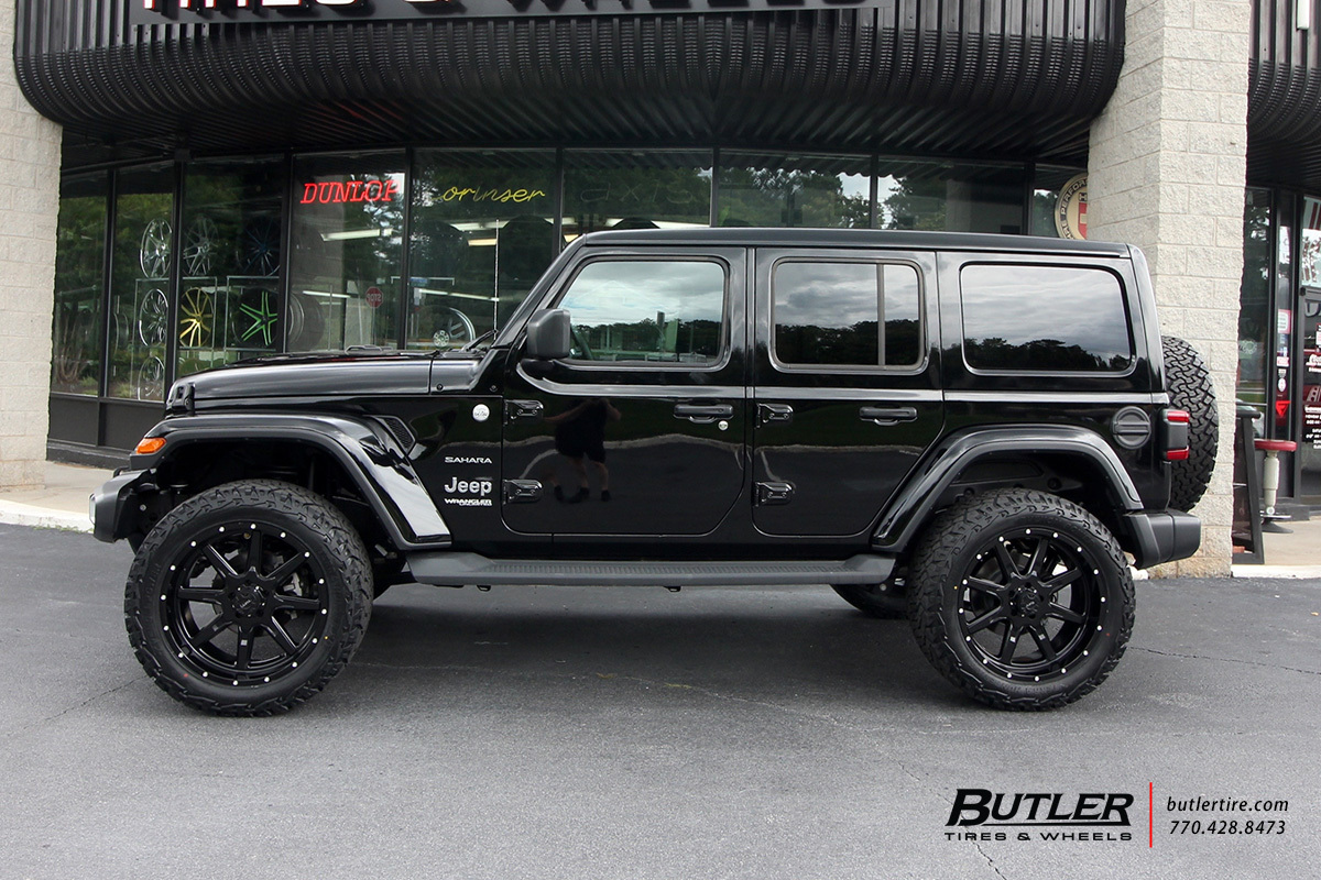 Jeep Wrangler with 22in Tuff T15 Wheels