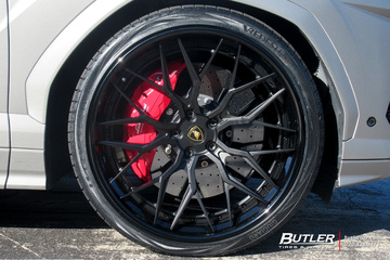 Lamborghini Urus with 24in AG Luxury AGL43 Wheels