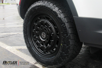 Land Rover Defender with 20in Black Rhino Arsenal Wheels