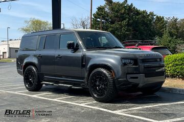Land Rover Defender 130 with 20in Vossen HX4T Wheels