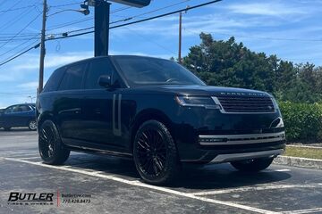 Land Rover Range Rover with 22in AL13 FR100 Wheels