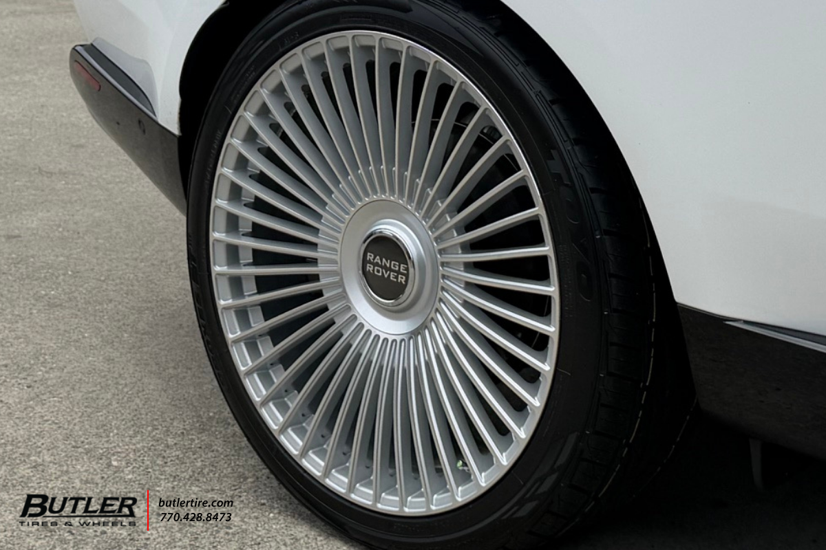 Land Rover Range Rover with 24in LR16 Wheels