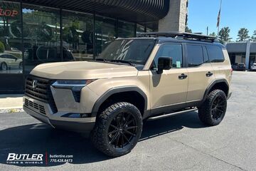 Lexus` GX550 with 22in Vossen HFX-2 Wheels