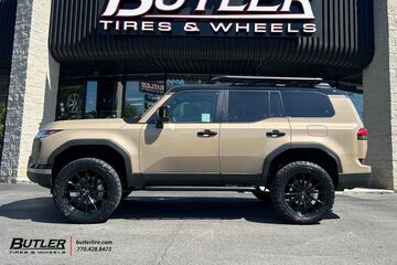 Lexus` GX550 with 22in Vossen HFX-2 Wheels