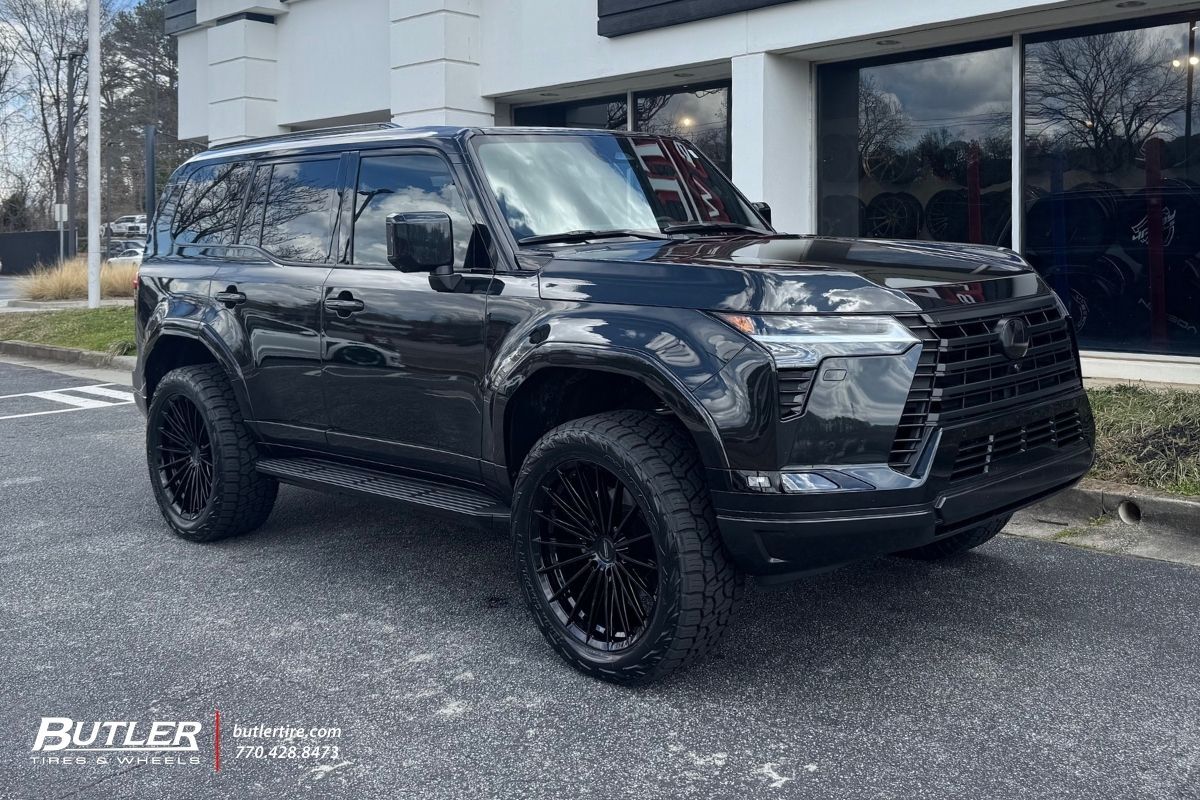 Lexus GX550 with 22in Vossen HX4T Wheels