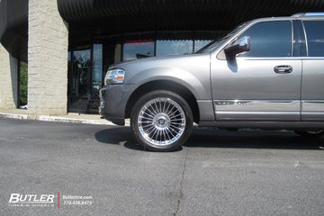 Lincoln Navigator with 22in Fittipaldi FS370 Wheels
