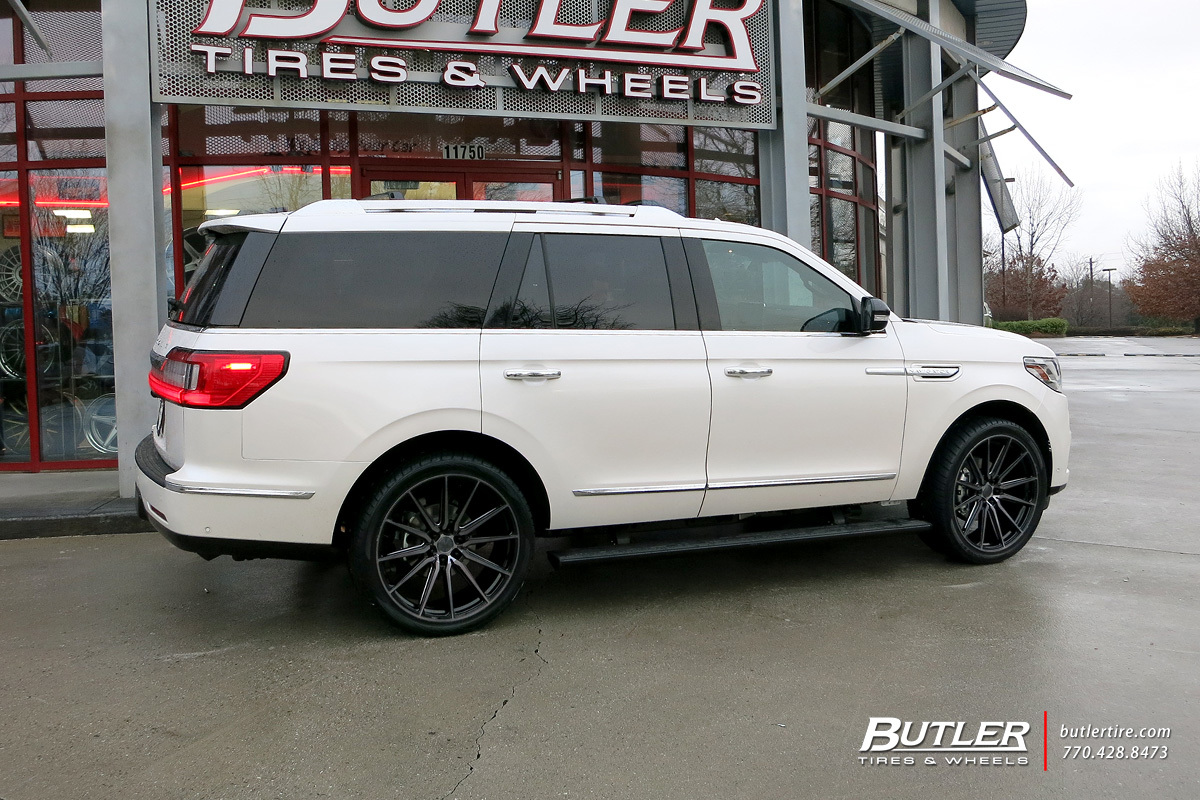 Lincoln Navigator with 24in Vossen HF-6 Wheels