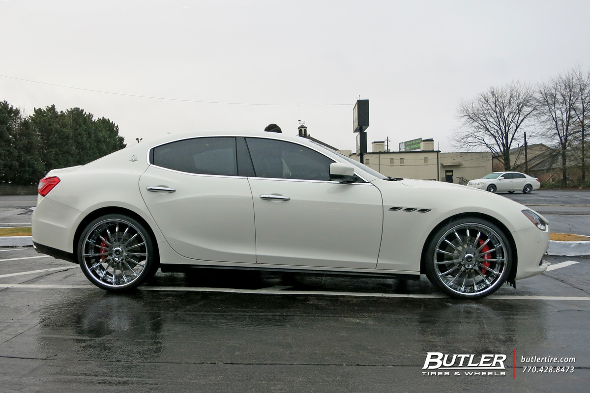 Maserati Ghibli with 22in Savini SV34 Wheels