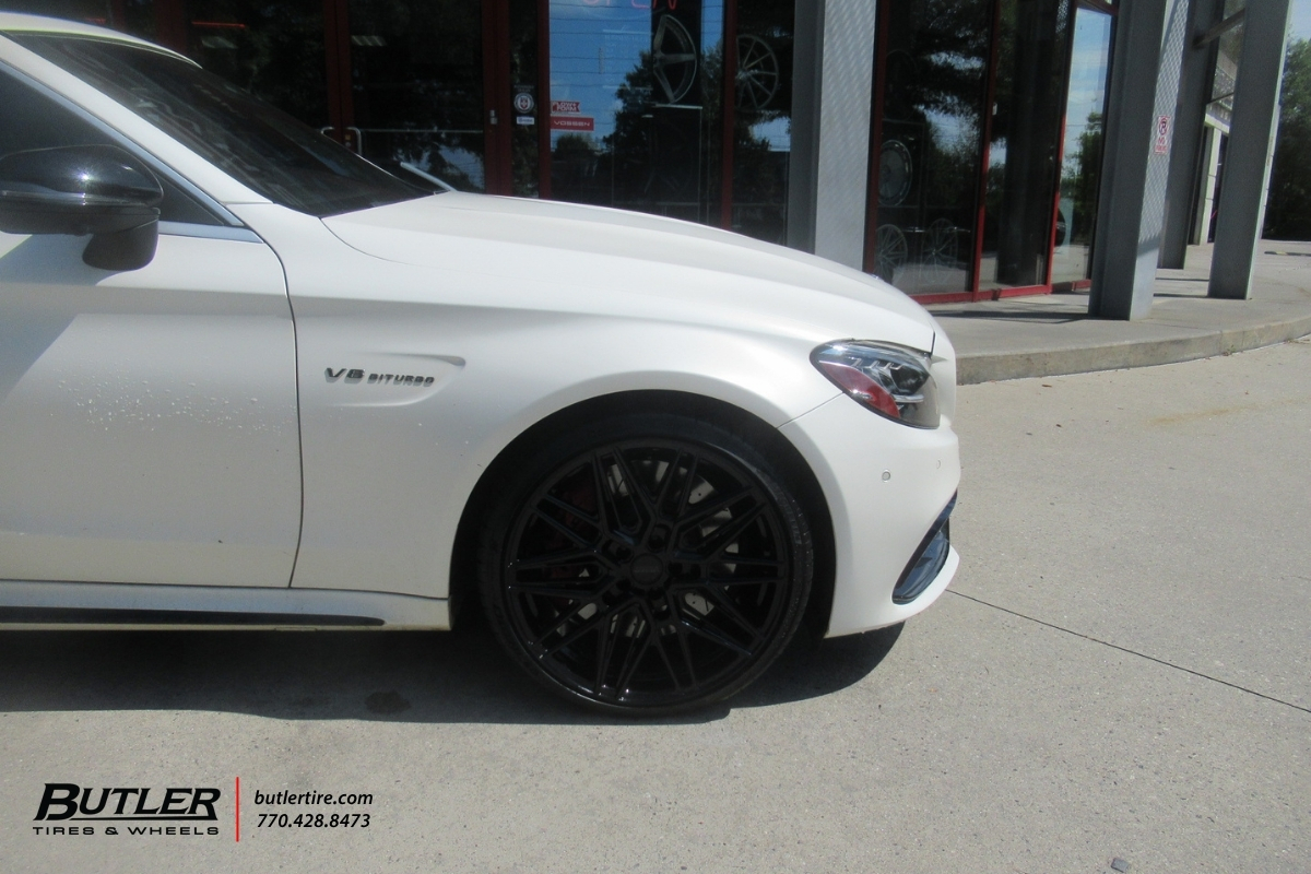 Mercedes C63s with 20in Vossen HF7 wheels and Michelin 4s Tires