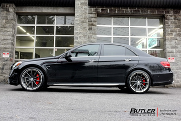 Mercedes E-Class with 20in Vossen VWS1 Wheels