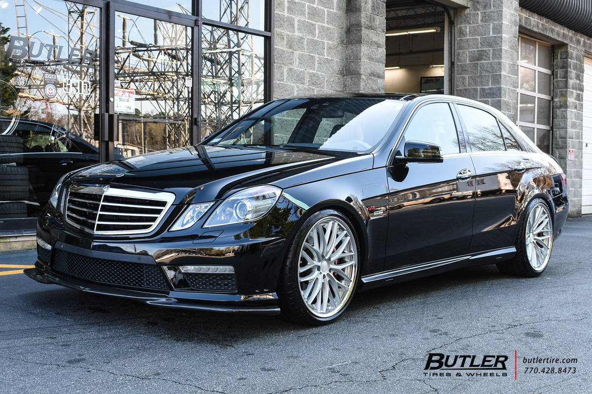 Mercedes E-Class with 20in Vossen VWS2 Wheels