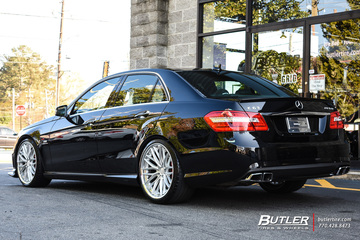 Mercedes E-Class with 20in Vossen VWS2 Wheels