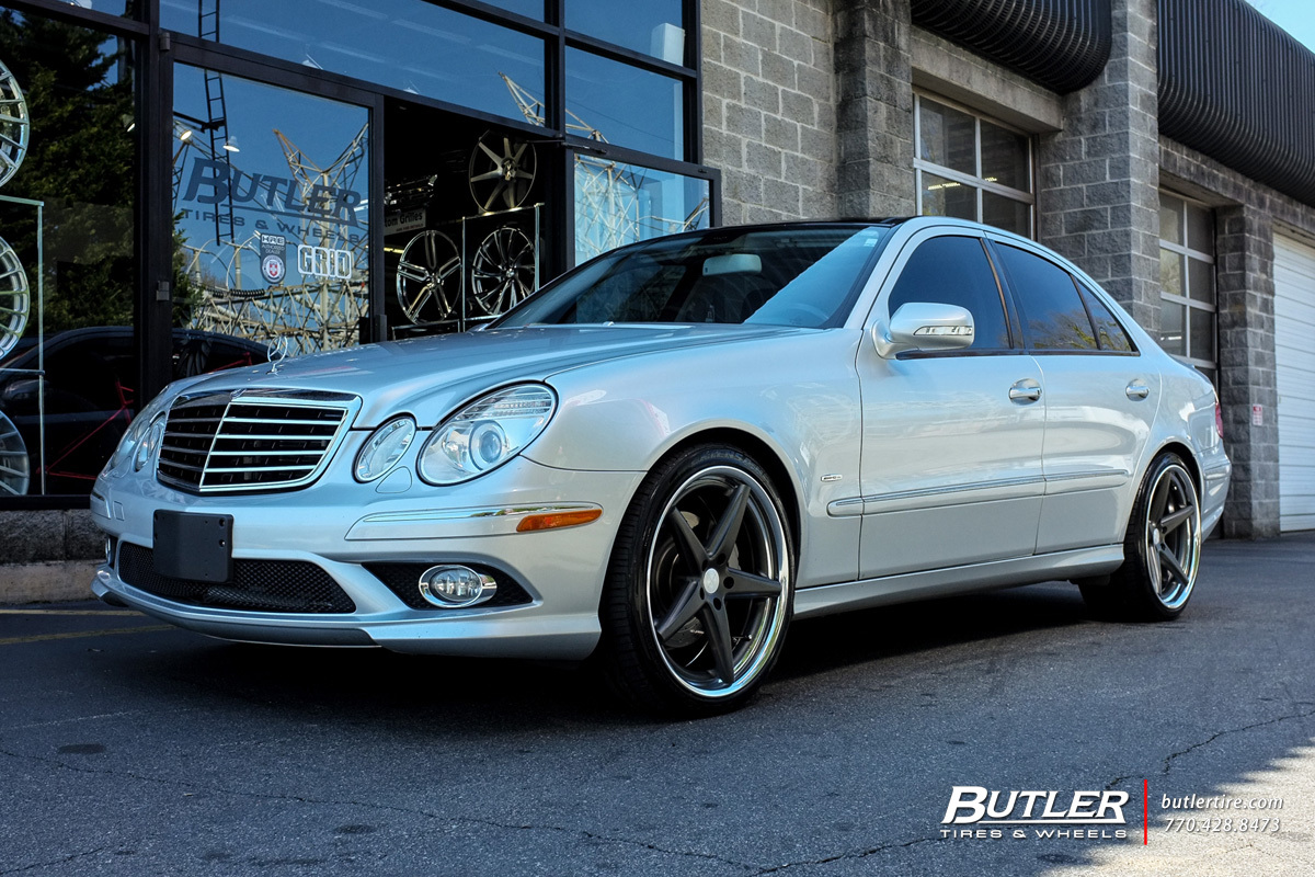 Mercedes E-Class with 20in Vossen VWS3 Wheels