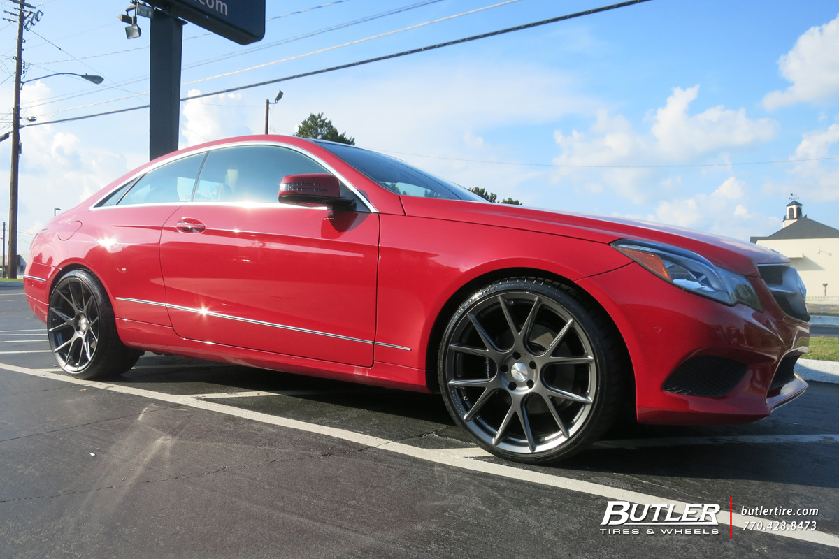 Mercedes E-Class Coupe with 20in Vossen VFS6 Wheels