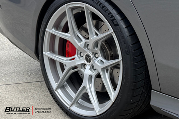Mercedes E63 with 20in Vossen HF5 Wheels