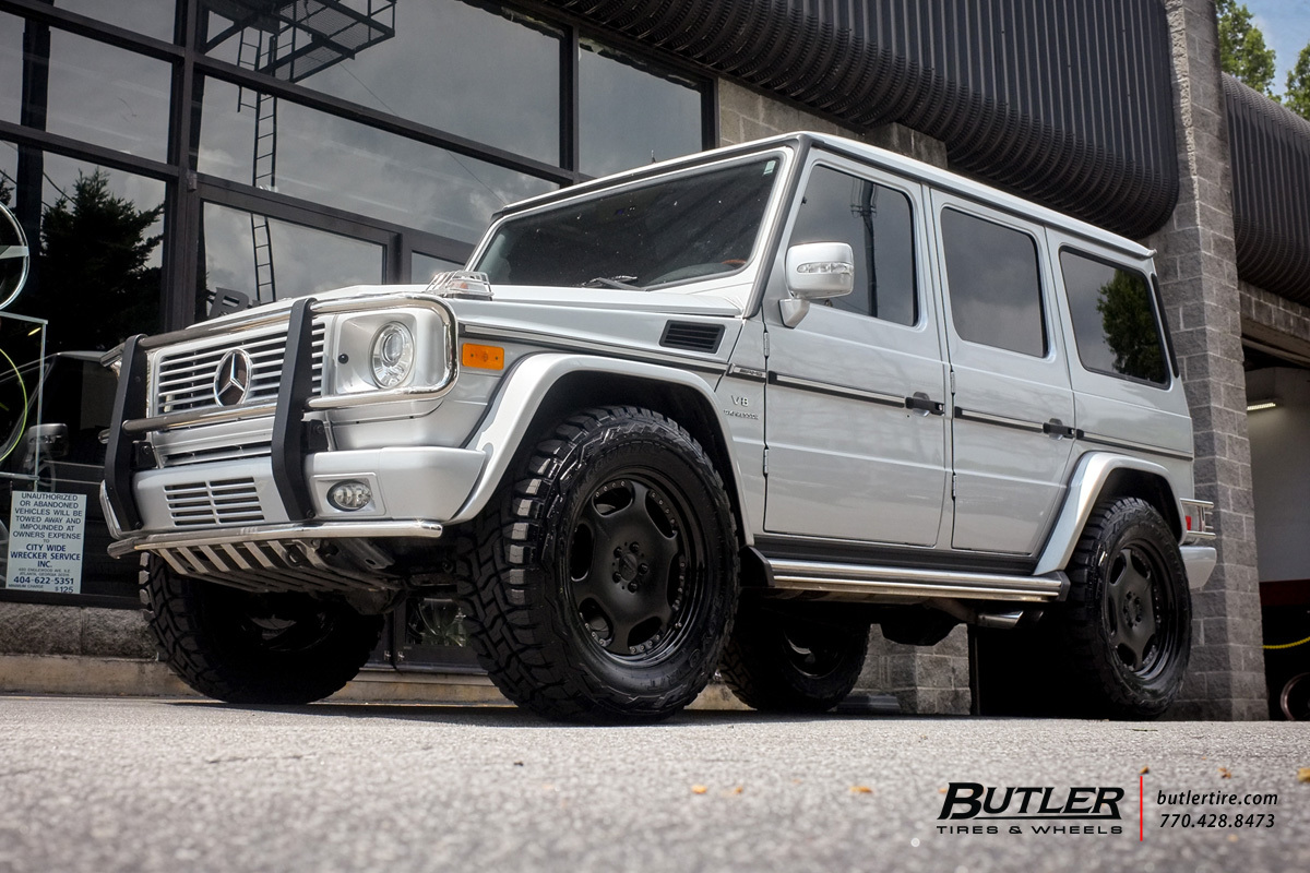 Mercedes G-Class with 20in Carlson 2 1 Wheels