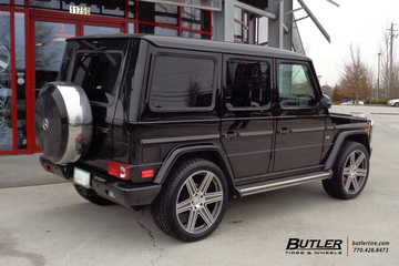 Mercedes G-Class with 22in Mandrus Atlas Wheels