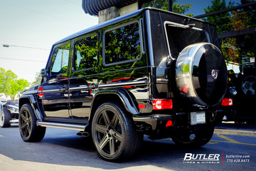 Mercedes G-Class with 22in Mandrus Atlas Wheels