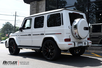 Mercedes G-Class with 24in Mandrus Wolf Wheels