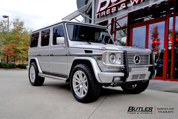 Mercedes G-Class with 20in TSW Gatsby Wheels