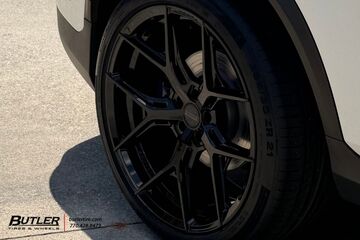Mercedes GLC43 with 21in Vossen HF5 Wheels