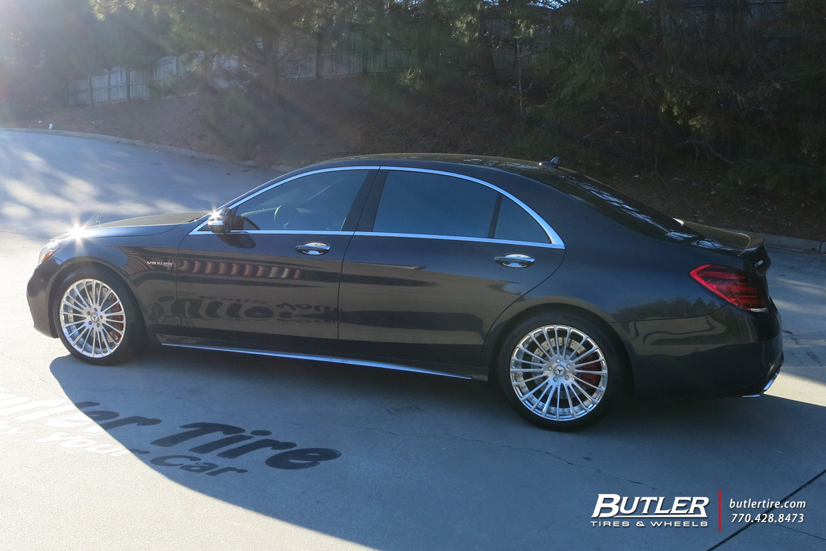 Mercedes S-Class with 20in Savini SV61d Wheels