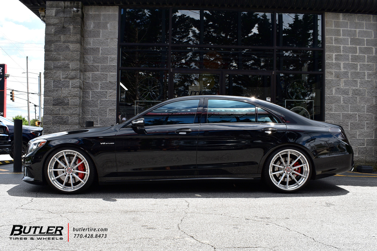 Mercedes S-Class with 22in AL13 R30 Wheels