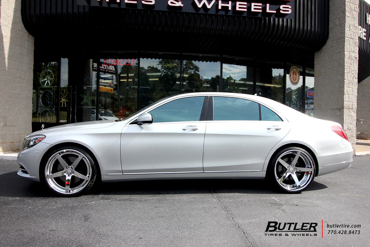 Mercedes S-Class with 22in Formula 5 Wheels