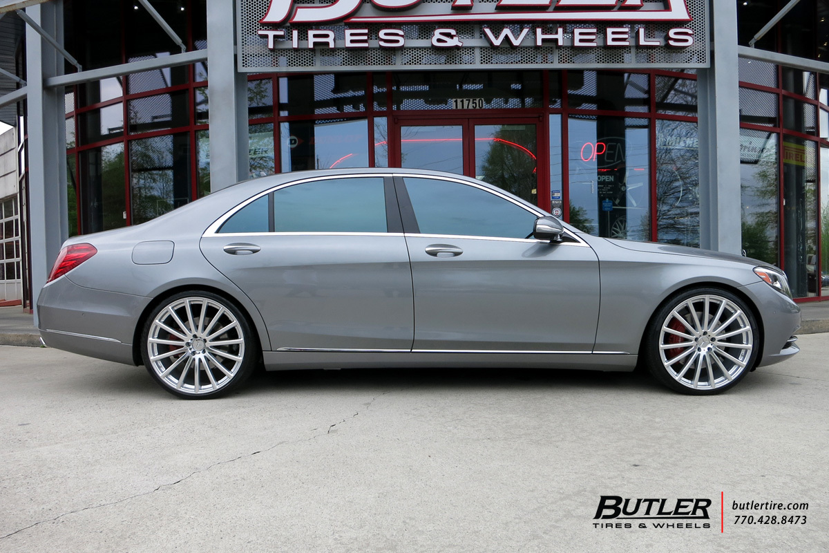 Mercedes S-Class with 22in Mandrus Rotec Wheels
