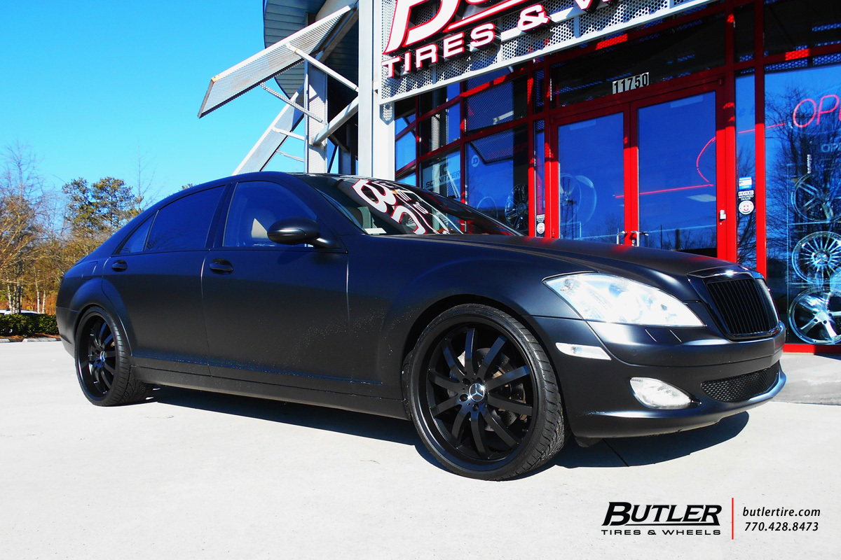 Mercedes S-Class with 22in Mandrus Wilhelm Wheels