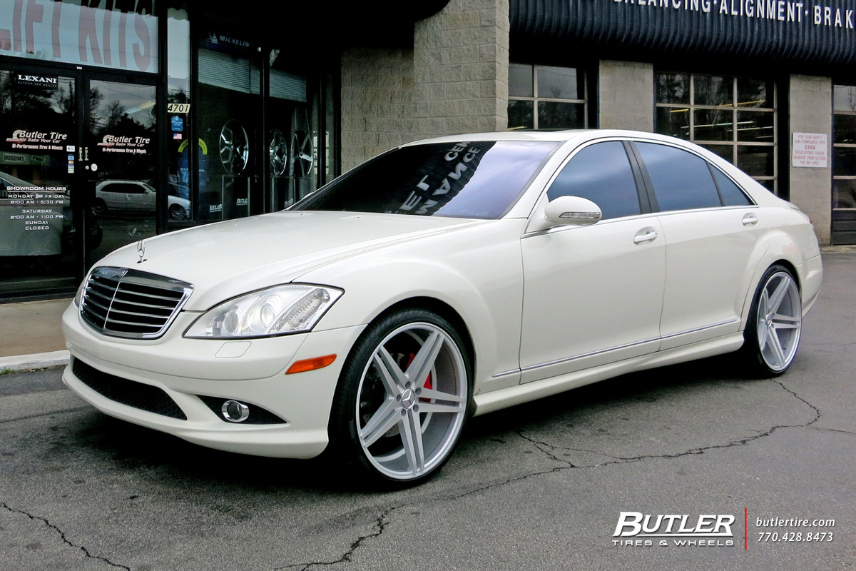 Mercedes S-Class with 22in Verde Parallax Wheels
