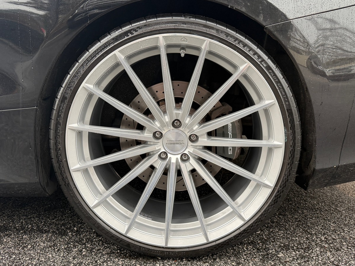 Mercedes S-Class with 22in Vossen HFX-4 Wheels