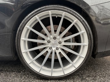 Mercedes S-Class with 22in Vossen HFX-4 Wheels