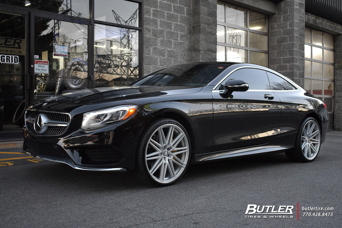 Mercedes S-Class Coupe with 22in Vossen CV10 Wheels