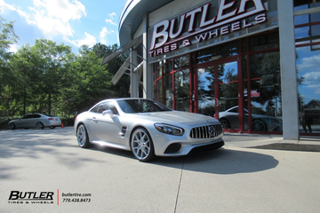 Mercedes SL450 with 20in  Alpine Wheels