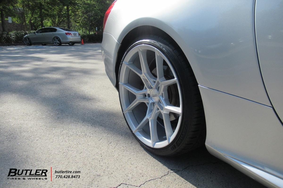 Mercedes SL450 with 20in  Alpine Wheels