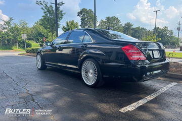 2012 Mercedes S550 with 20” Select Precision Bristol wheels and Yokohama tires