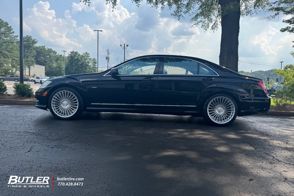 2012 Mercedes S550 with 20” Select Precision Bristol wheels and Yokohama tires