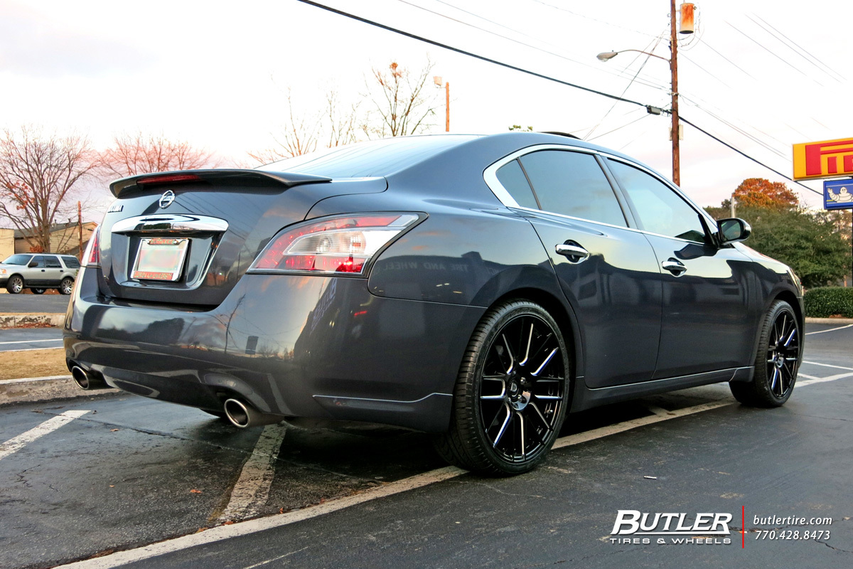 Nissan Altima with 20in Lexani CSS8 Wheels