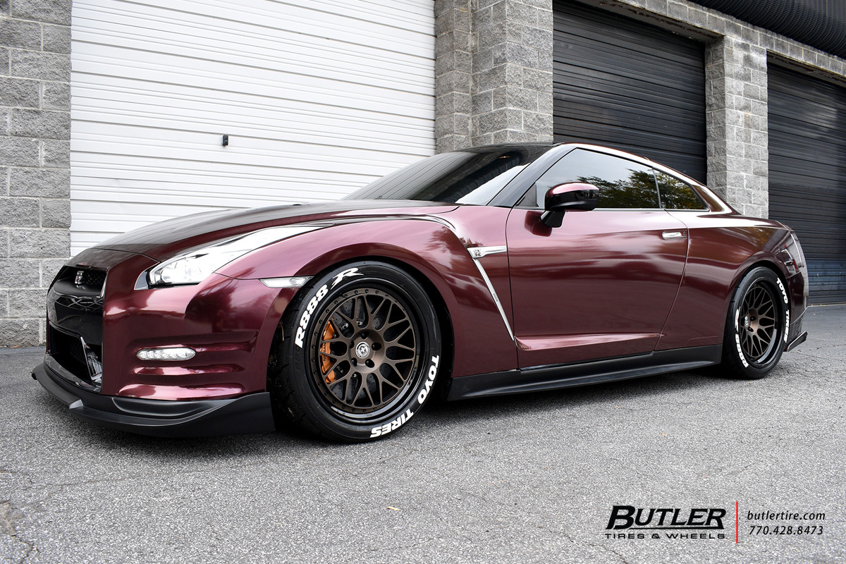 Nissan GTR with 20in HRE Classic 300 Wheels