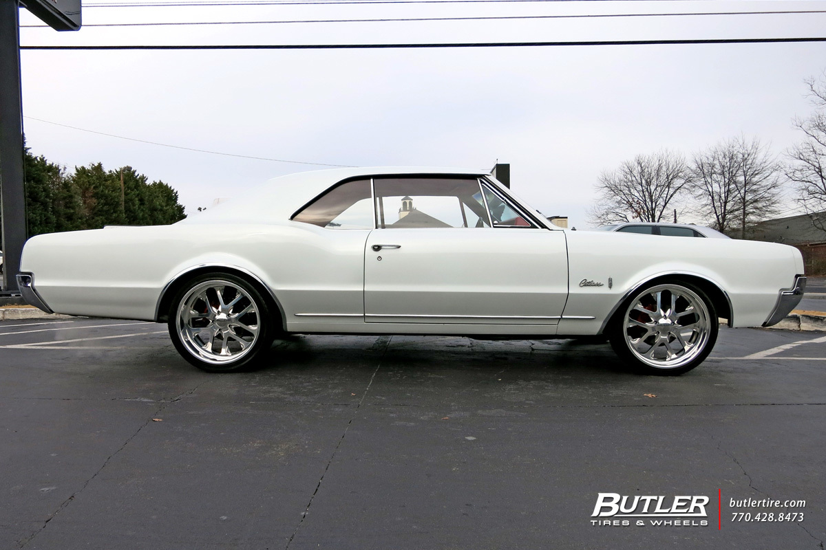 Oldsmobile Cutlass with 20in Budnick Chicane Wheels