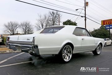 Oldsmobile Cutlass with 20in Budnick Chicane Wheels