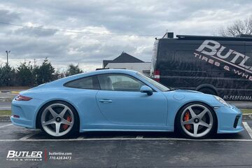 Porsche 911 with 20in 21in 1886 S005 Wheels