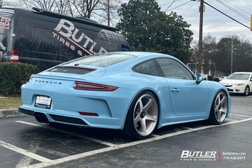 Porsche 911 with 20in 21in 1886 S005 Wheels
