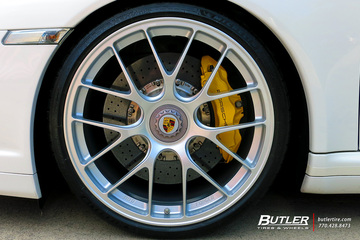 Porsche 911 Turbo with 20in BBS RE-MTSP Wheels
