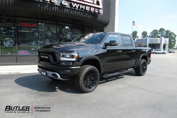 Ram 1500 with 22in Vossen HF6-5 Wheels