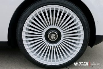 Rolls Royce Cullinan with 24in AG Luxury AGL45 Wheels