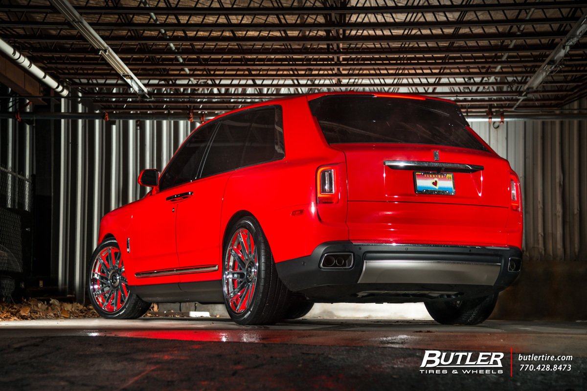 Rolls Royce Cullinan with 24in Forgiato Tec 3.6 Wheels